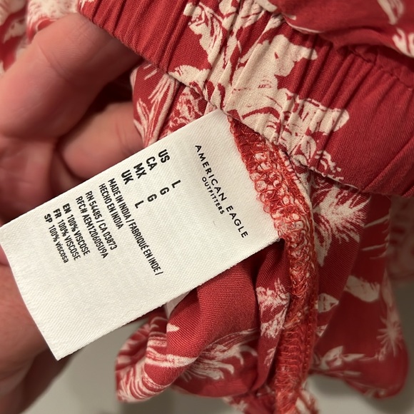 American Eagle Hawaiian Crop Top - Picture 8 of 8